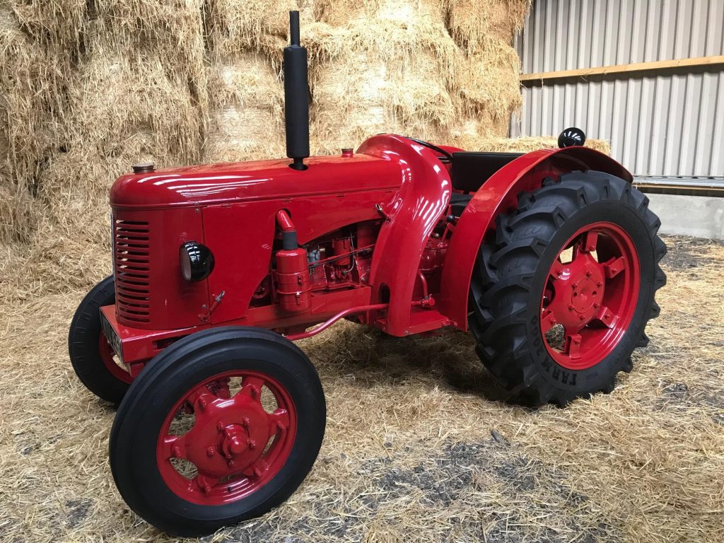 El famoso David Brown modelo Cropmaster de Gran Bretaña