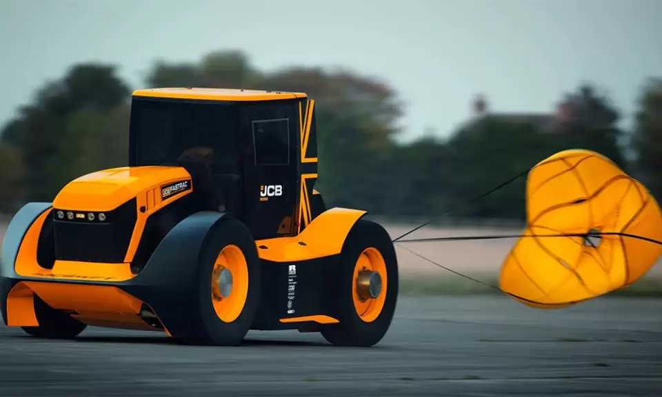 Un tractor británico desarrolló una velocidad de casi 250 Km/hora