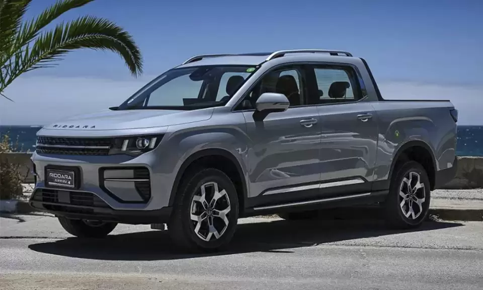 Cómo es la nueva pick up híbrida con tracción integral que ya llegó a la Argentina