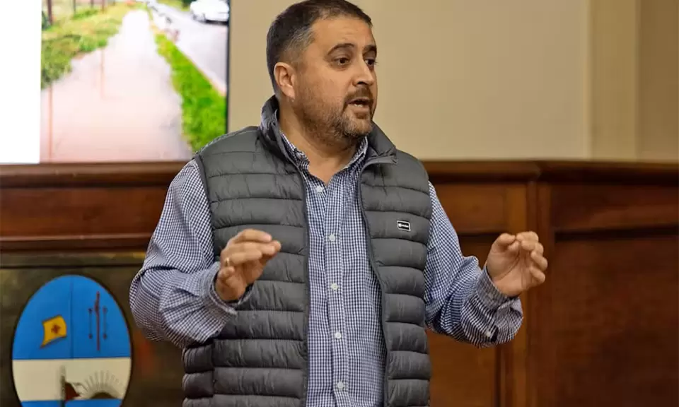 La justicia ordenó al intendente de Colón, Waldemar Giordano a reparar un camino
