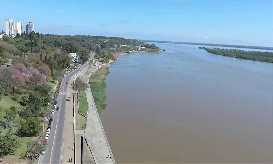 Comenzó a subir el caudal del río Paraná como anticipo de una creciente mayor